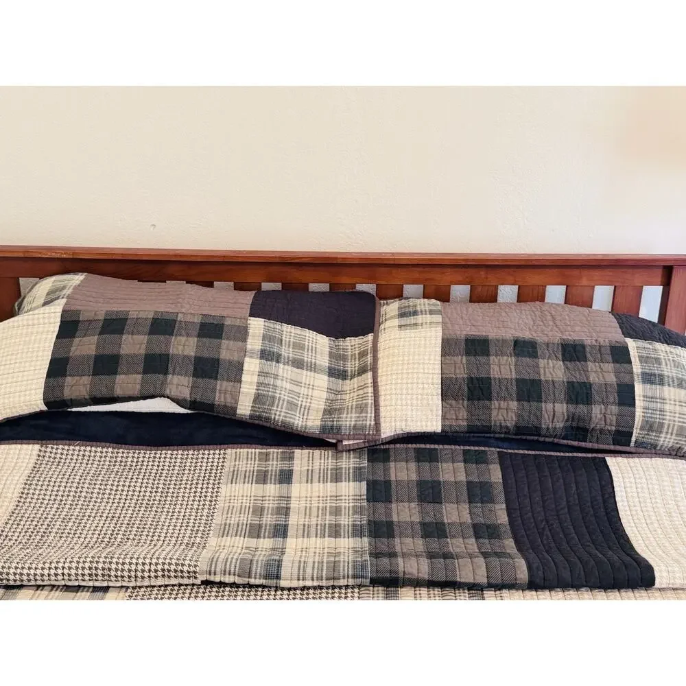 Woolrich Cotton Farmhouse Bedding with Matching Shams (2) King Size W/Cases (2)